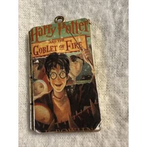 Harry Potter Book Series Illustrated Cover USA Ed Pendant
